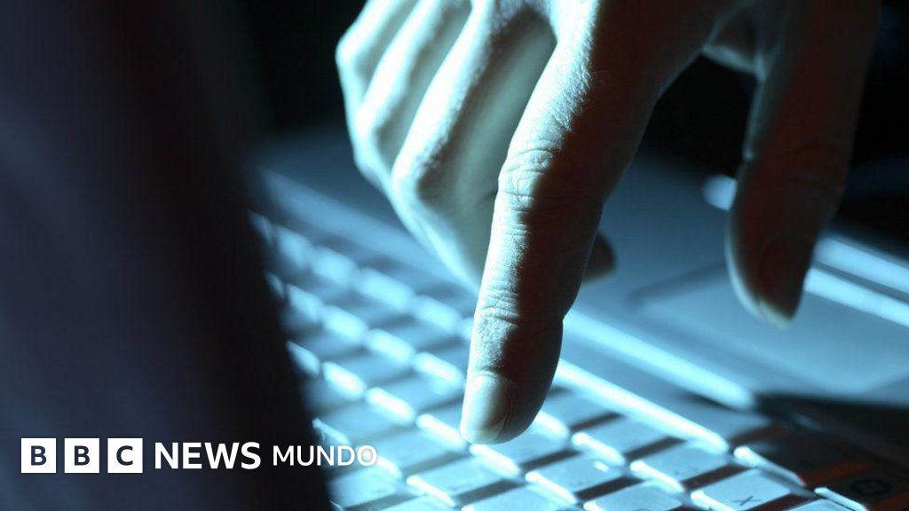 El peruano detenido por enviar más de un centenar de amenazas de bomba falsas a Estados Unidos