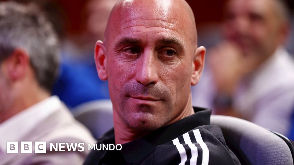 "No voy a dimitir, no voy a dimitir, no voy a dimitir": Luis Rubiales tras el beso en la boca a la jugadora Jenni Hermoso