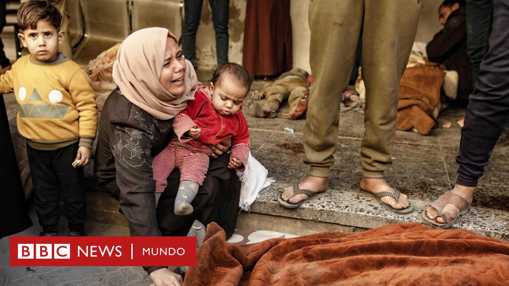 "Oímos explosiones cada 5 o 6 segundos": las imágenes de los mortales bombardeos de Israel en Gaza que han dejado cientos de fallecidos y llegaron sin aviso