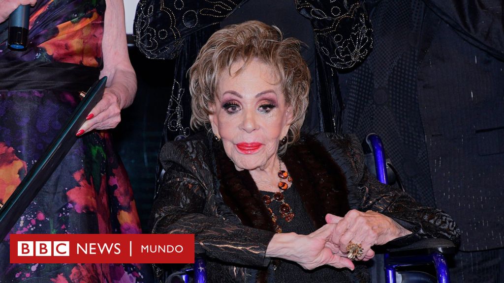 Silvia Pinal, the Mexican actress and diva who pursued Buñuel until she became his muse, dies