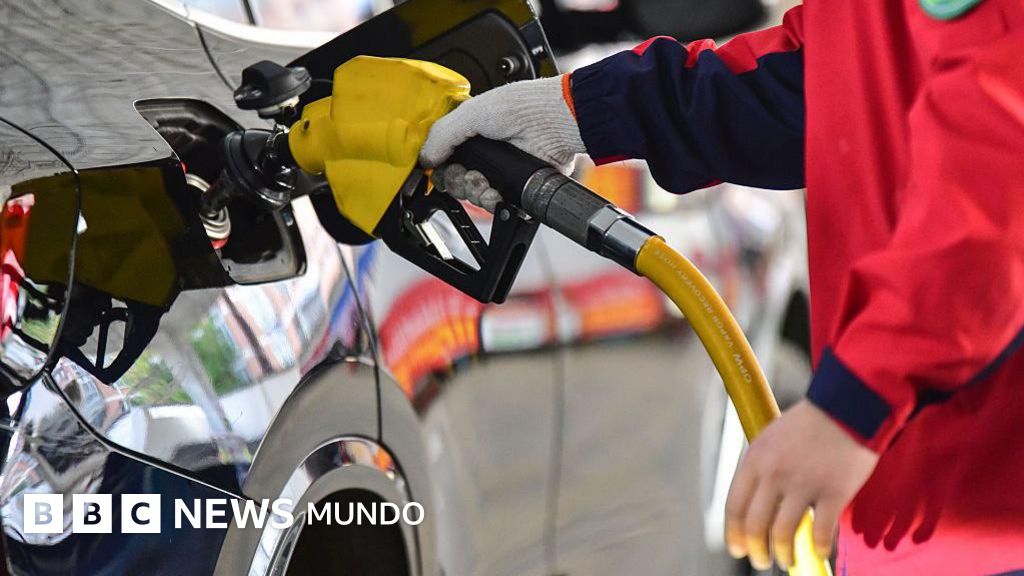 El precio del petróleo se desploma tras el acuerdo alcanzado entre EE.UU. e Irán para reabrir el estrecho de Ormuz