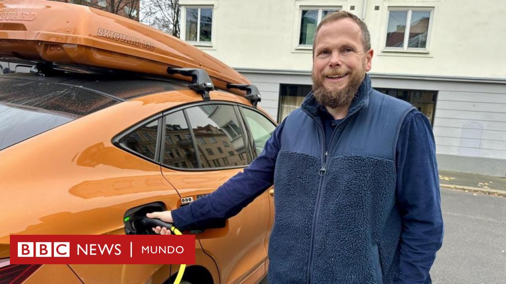 Cómo un país petrolero como Noruega se convirtió en el líder mundial de los autos eléctricos