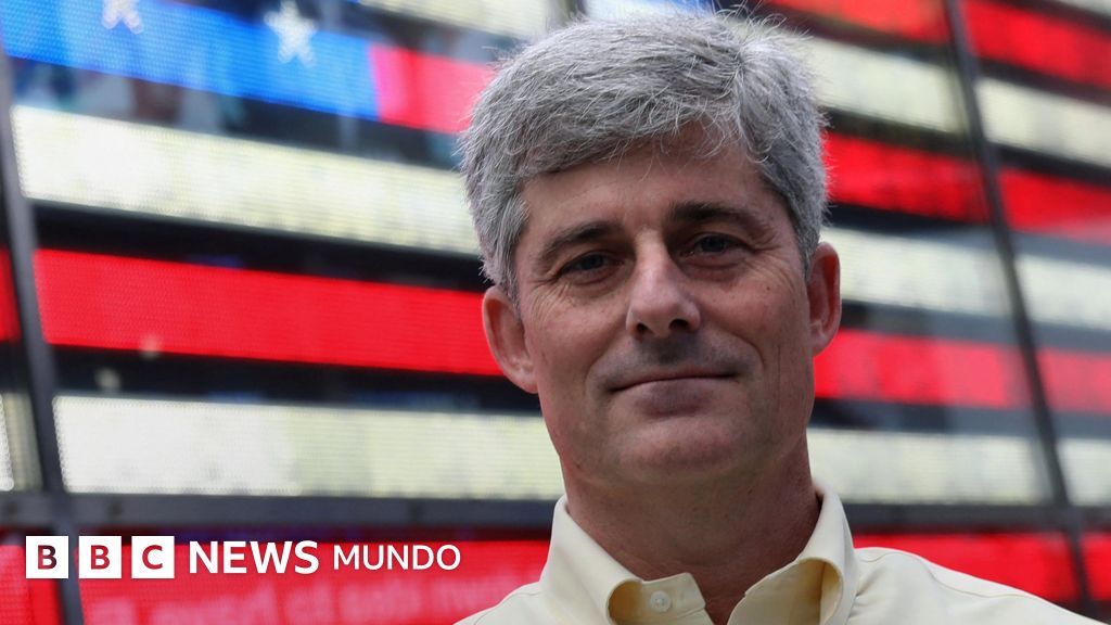 “Si quieres estar a salvo, no salgas de tu cama”: quién era Stockton Rush, el piloto y empresario que fundó la compañía que desarrolló el desaparecido sumergible Titán