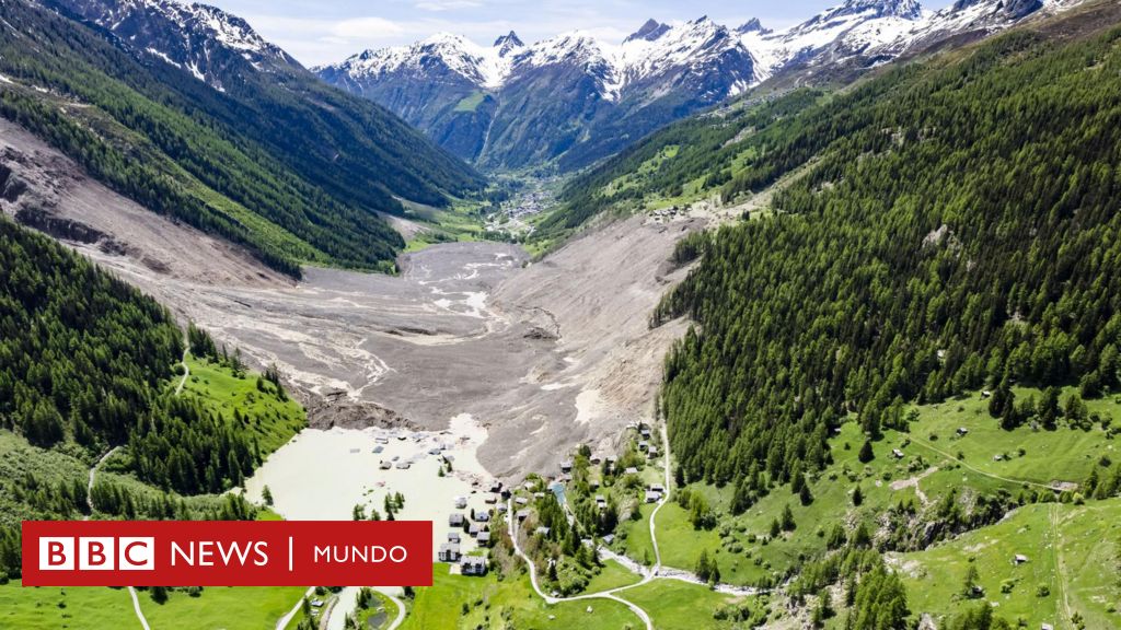Destrucción en Suiza: Glaciar sepulta pueblo histórico