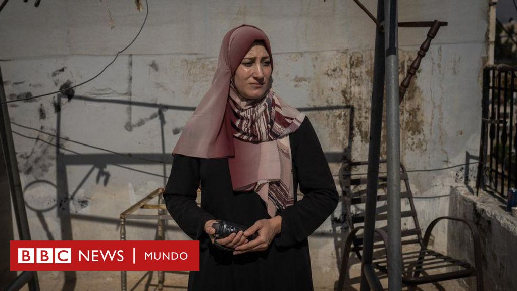 “No nos dejan ni asomarnos a las ventanas”: la vida en el distrito H2 de Hebrón, el barrio palestino en Cisjordania donde viven los colonos israelíes más extremistas