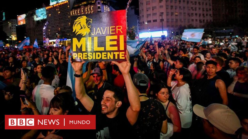 El cambio venció al miedo: 3 factores que explican el contundente triunfo de Javier Milei en las elecciones de Argentina