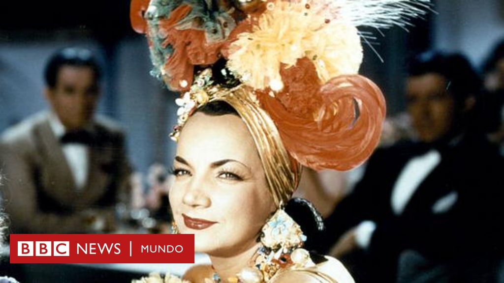 El trágico final de Carmen Miranda, la “bomba brasileña” que acabó consumida por el Hollywood que le dio fama mundial