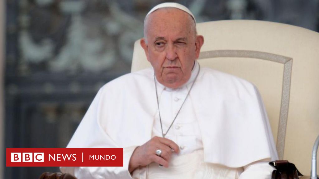 Pope Francis: “It’s already too unhealthy”, controversial feedback about gay students for which the pope apologized.