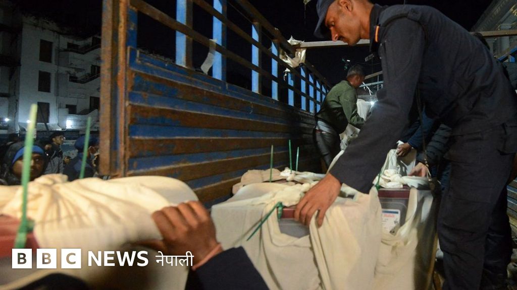 निर्वाचन आयोग: चुनाव गराउन चाहिन्छ यी ६२ थरी सामग्री, के के मौज्दात छ?