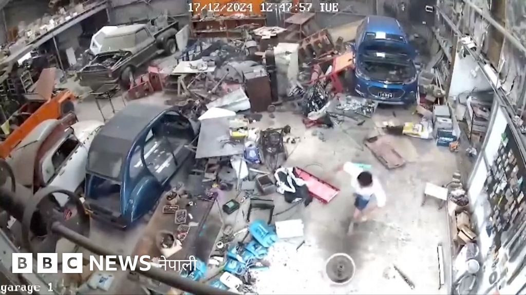 भानुआटू भूकम्प : ग्यारेजबाट दुई जना मानिस र एउटा कुकुर यसरी भागे