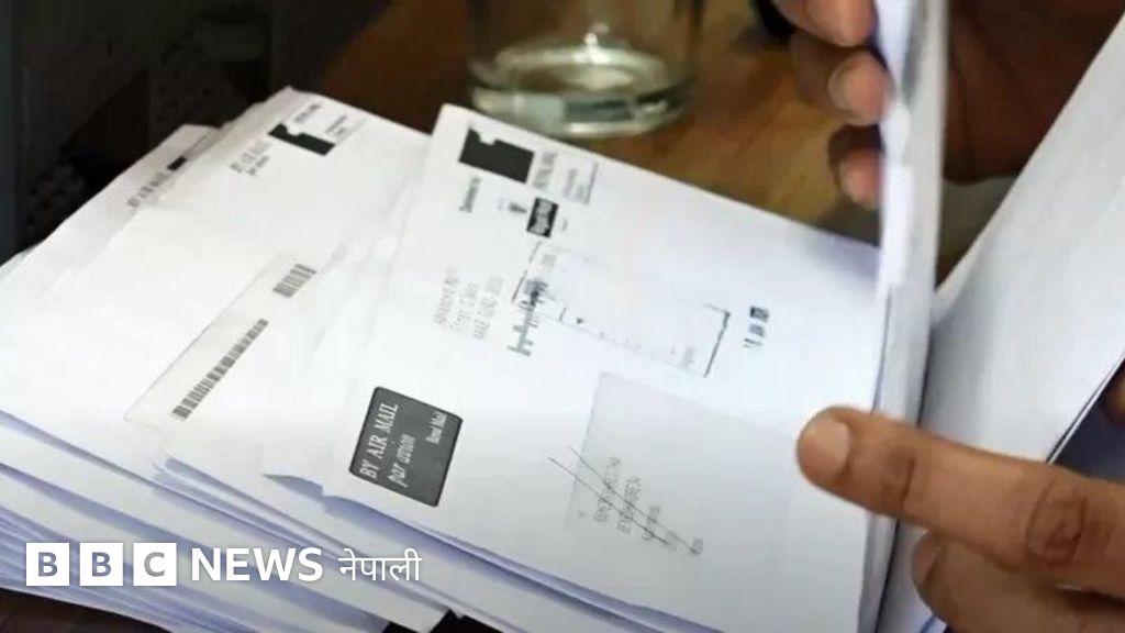 के सेवाग्रहीको घरघरमा लाइसेन्स र पासपोर्ट पुर्‍याउन नेपालको हुलाक सेवा सक्षम छ?

#BBCNepali #Postal #NepalGovernment