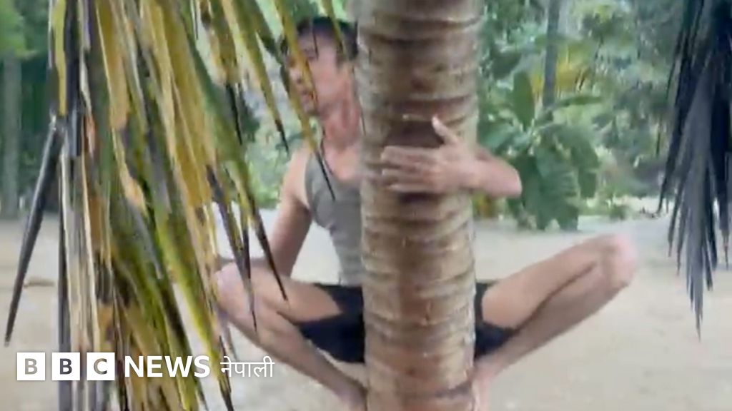 इन्डोनेशिया बाढी : जोगिन रूख चढेका मानिसको उद्धार, मृतकको सङ्ख्या ५०० नाघ्यो