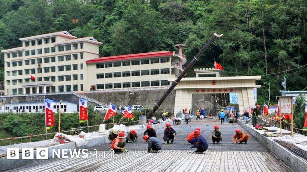 नेपाल चीन नाका: श्रमिक 'सुतेरै दिन बिताउने अवस्थामा' आपूर्ति सुधार गर्न ...