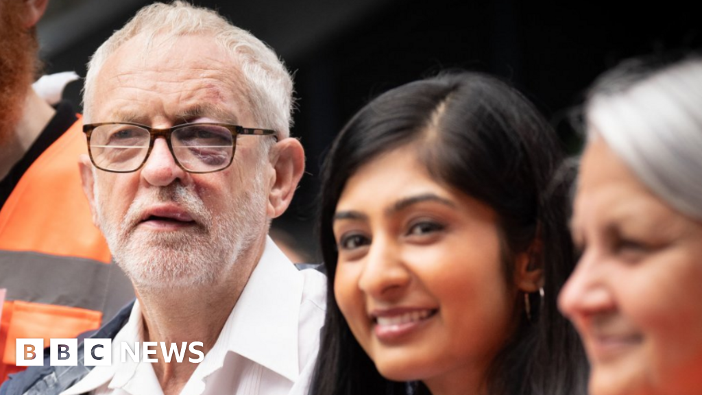 Jeremy Corbyn confirms launch of new political party