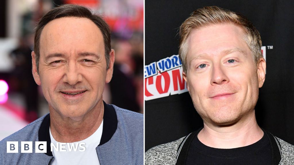 Kevin Spacey Apologises Over Anthony Rapp Sexual Advance Claim Bbc News