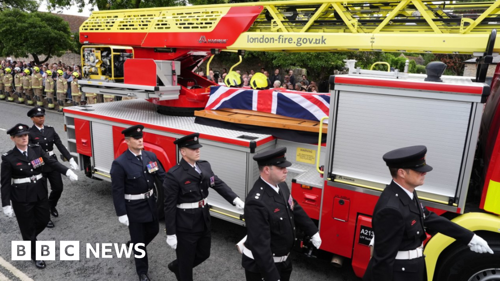 Funeral for firefighter killed in hangar blaze
