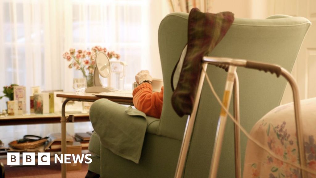 Asymptomatic nursing staff unknowingly spread coronavirus