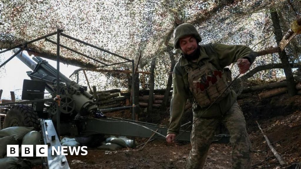 Russian forces gain foothold in strategic Ukrainian town