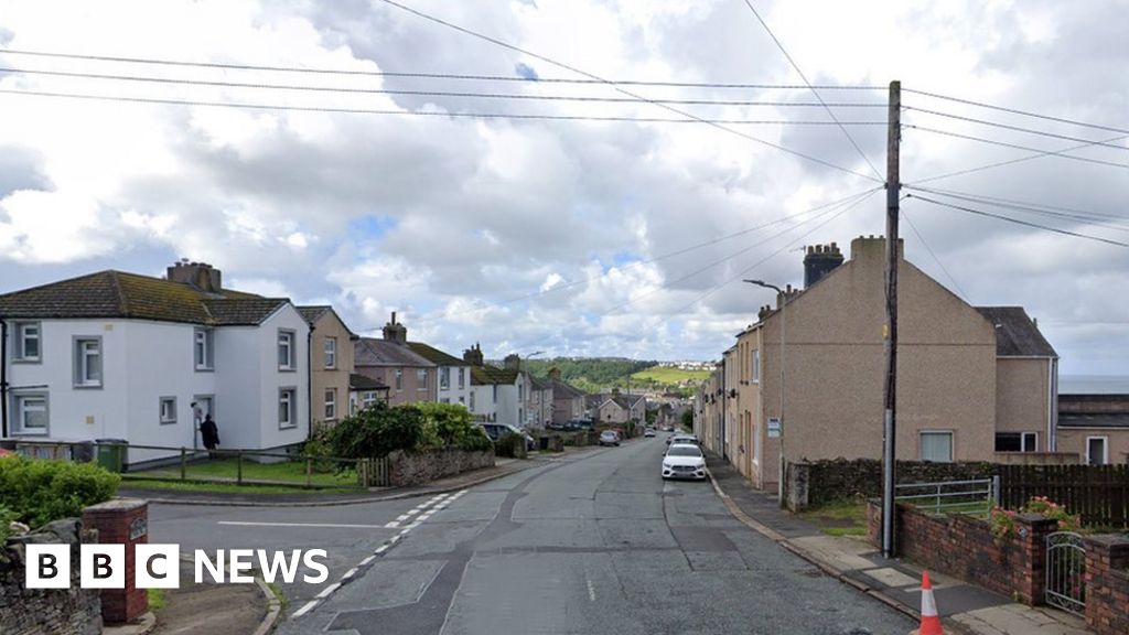 Labour accused of stopping Copeland councillor standing as MP BBC News