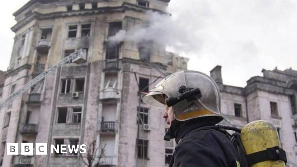 Large missile attack targets Ukrainian capital