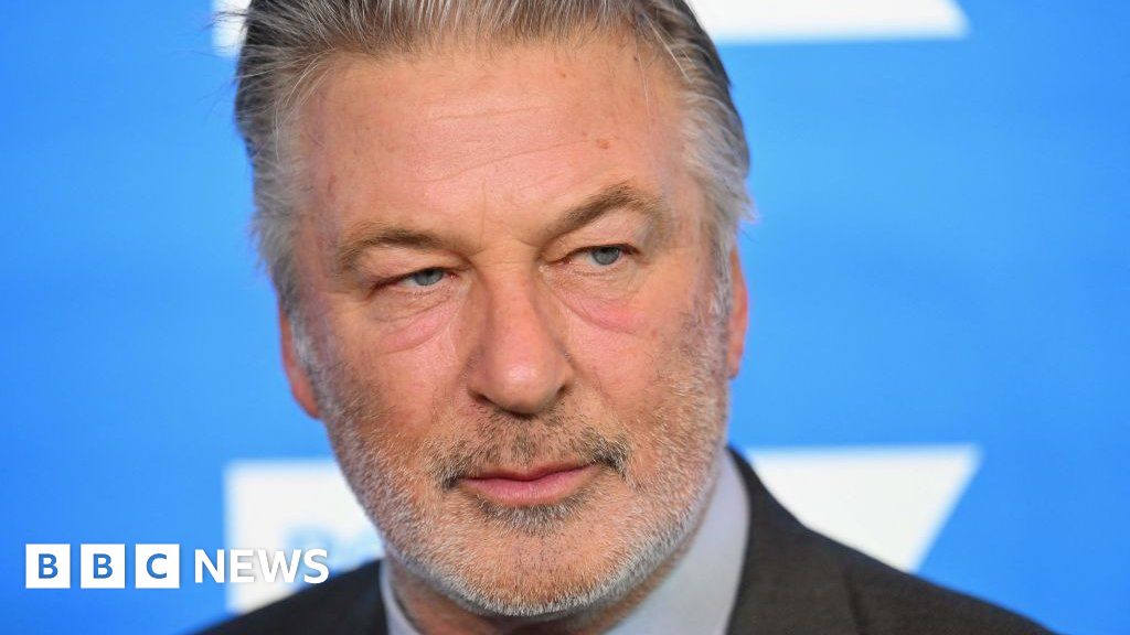 Alec Baldwin to be charged with involuntary manslaughter over Rust shooting – BBC