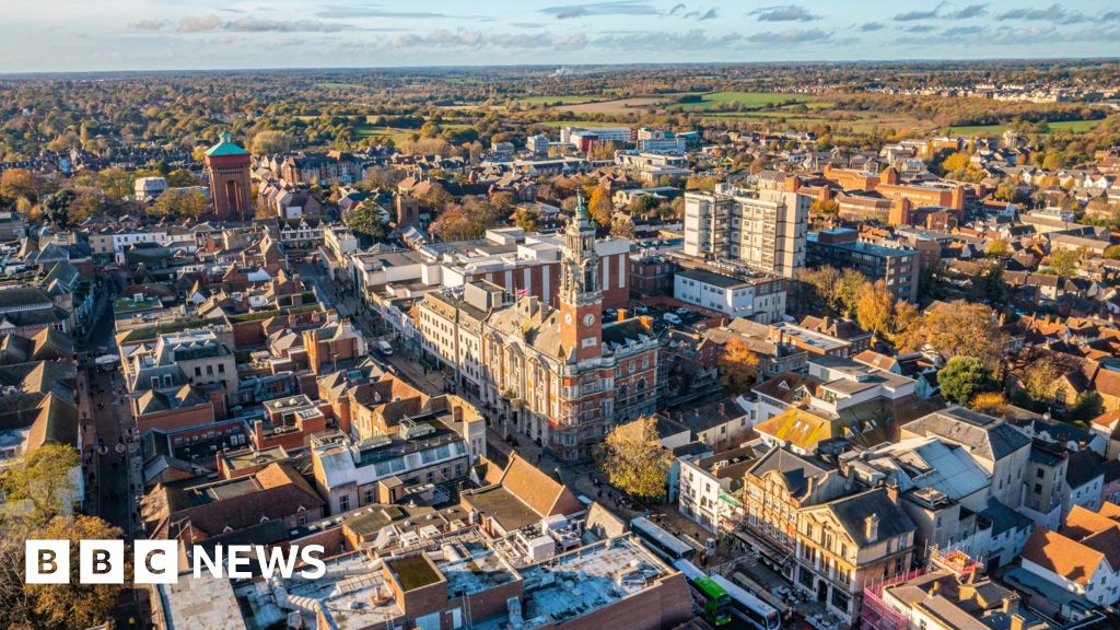 Essex devolution: New combined body would mean '£1bn investment' - BBC News