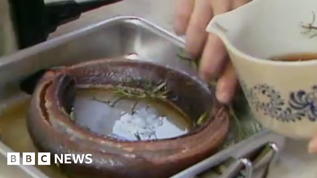 Watch: How Italians in Bedford celebrated Christmas 40 years ago