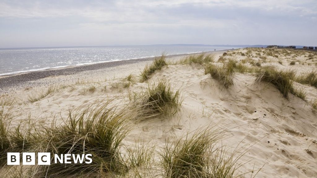 Suffolk and Essex coastal 'beauty' area could be widened 