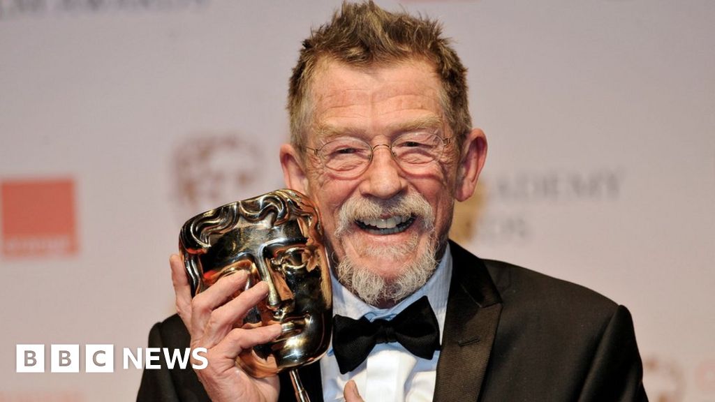 Sir John Hurt Bafta Winning Actor Dies Aged 77 Bbc News