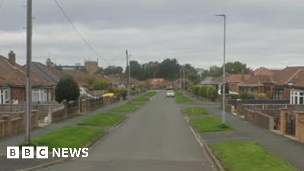 Murder inquiry launched after young woman dies in Leeds