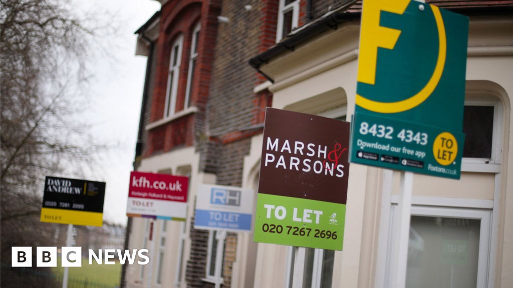 Coronavirus: Renters struggle most with pandemic costs, report says