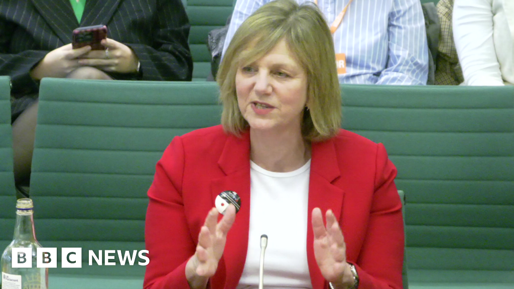 Minister open to mandatory CCTV in taxis to tackle grooming gangs