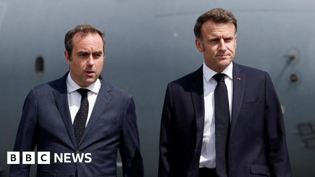 French PM Sébastien Lecornu Resigns After 26 Days, Deepening Macron's Political Crisis