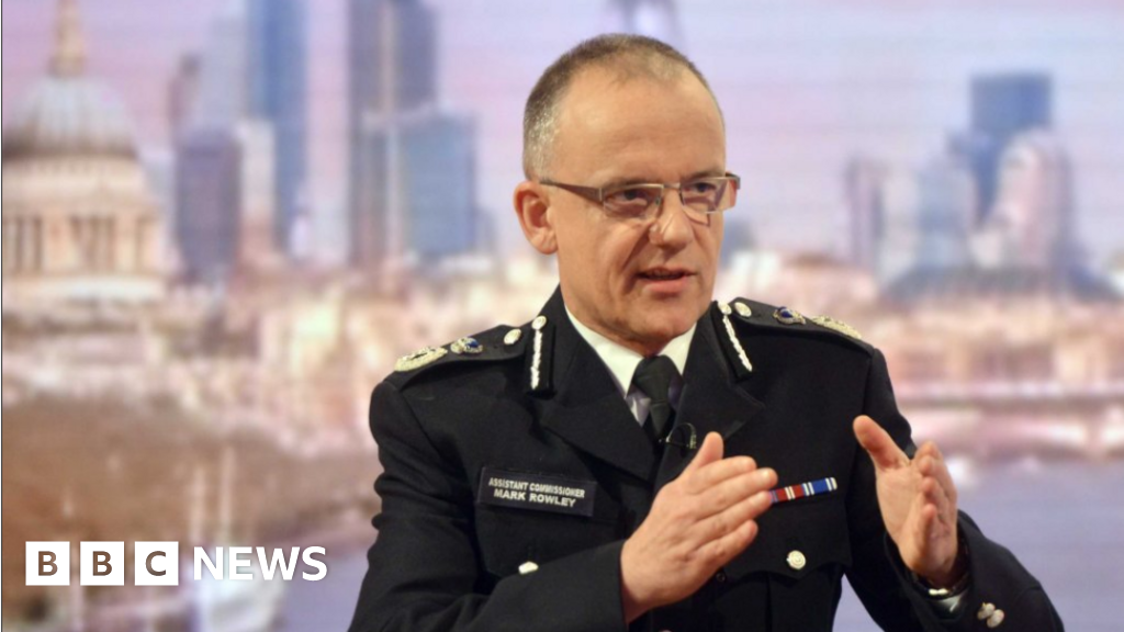 Met Police commissioner: Sir Mark Rowley named as force’s new leader