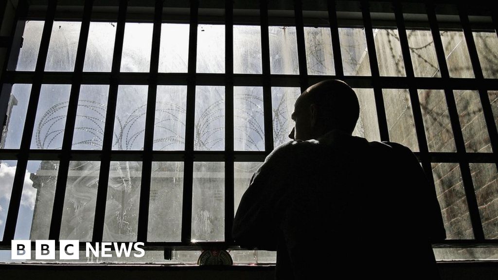 Wales' prison inmates could get local election vote by 2022