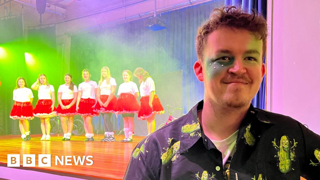 Neurodivergent King's Lynn theatre group puts on first panto