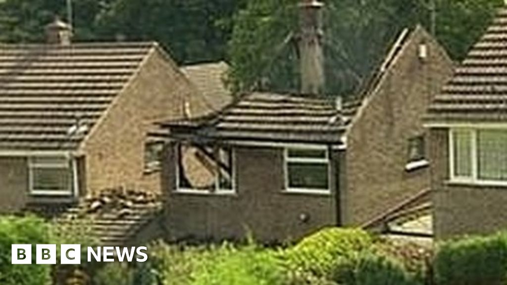 Derbyshire explosion Two bodies found in Riddings house BBC News