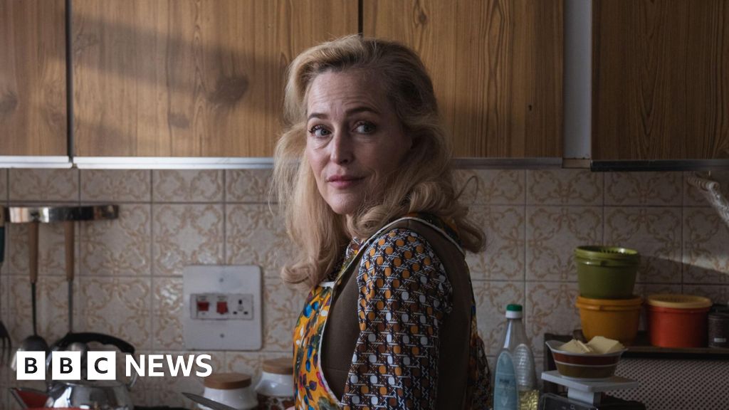 Gillian Anderson and Lola Petticrew on new Channel 4 drama Trespasses