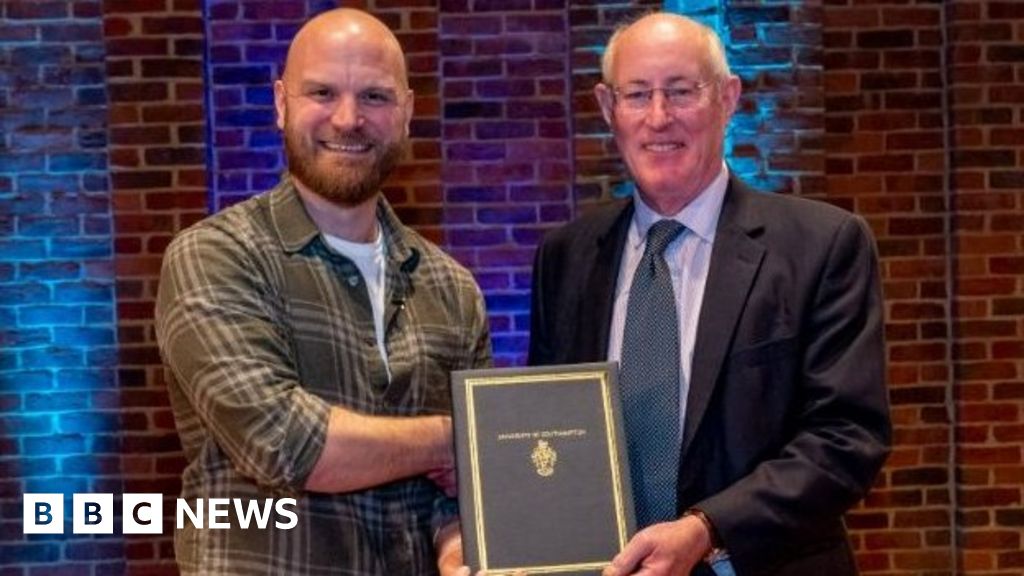 Coldplay drummer Will Champion awarded Southampton honorary doctorate - BBC  News