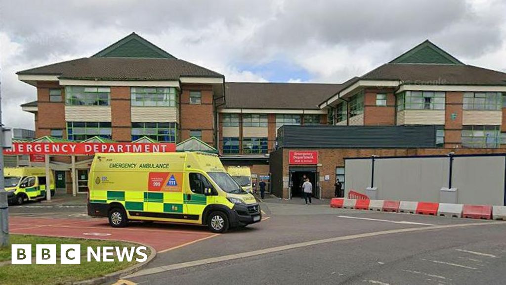 Man detained over Royal Bolton Hospital attack on three people | Manchester News Man detained over Royal Bolton Hospital attack on three people | Manchester News