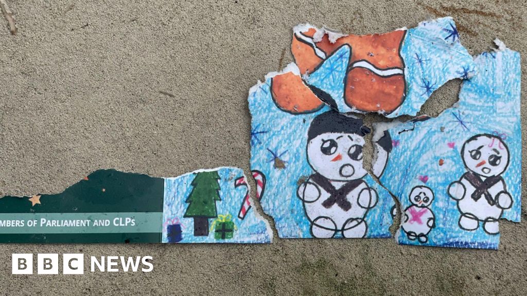 Bomb disposal robot destroys Labour MPs' Christmas cards