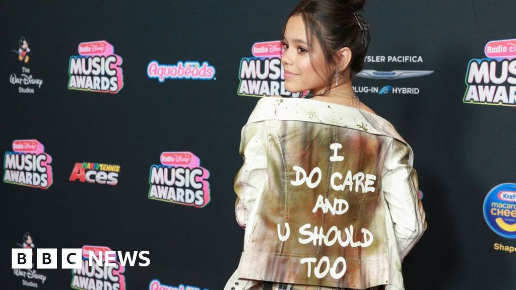 Stars Respond To Melania S I Really Don T Care Jacket c News