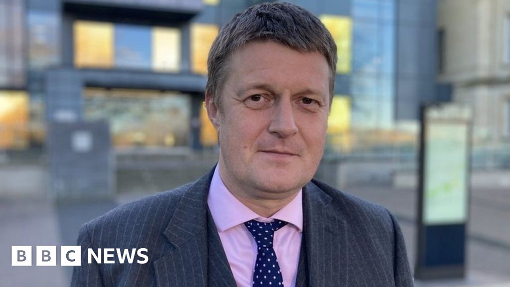 Wiltshire Council plans maximum tax rise despite cash surplus BBC News