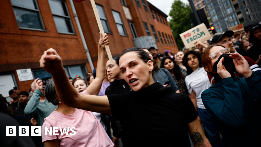 UK disorder: Thousands of counter-protesters rally after riots