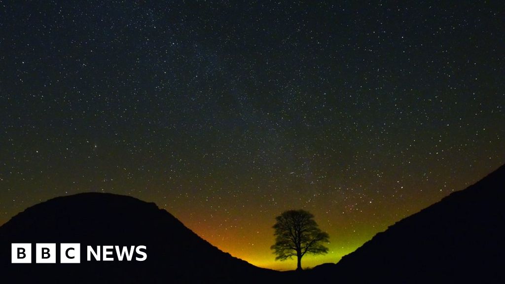 ‘Increased’ chances of seeing Aurora Borealis - BBC News