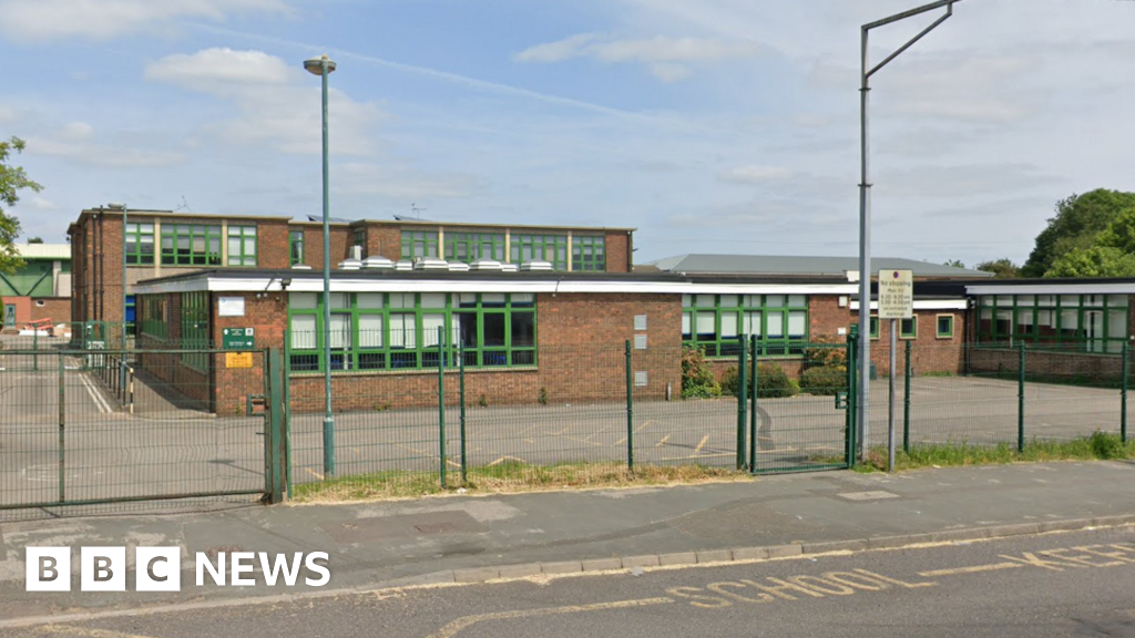 Teachers strike at Nottingham school due to staffing problems