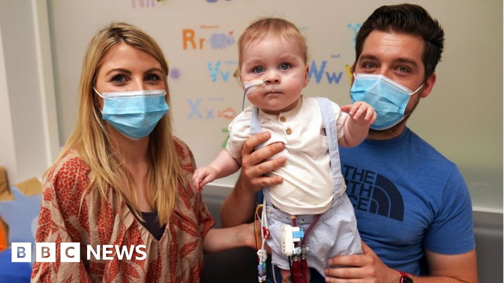 Parents' plea for baby Jack's heart donation - BBC News