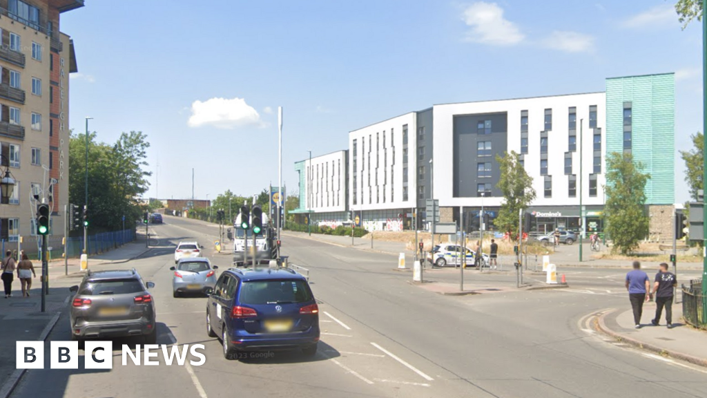 Nottingham: New 20mph limits planned on 'high risk' city roads - BBC News