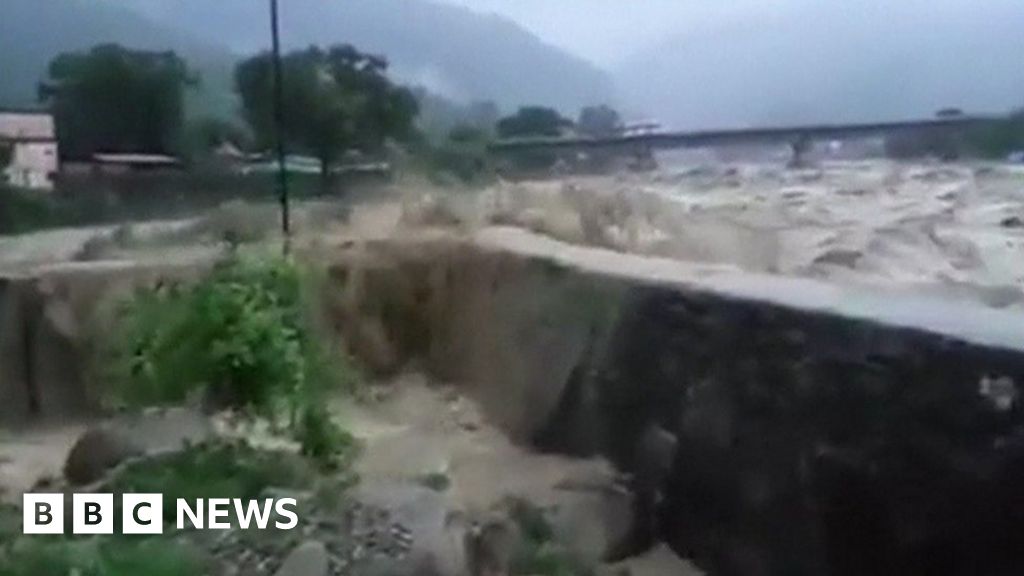 Dozens Dead After Flash Floods And Landslides In Nepal Bbc News