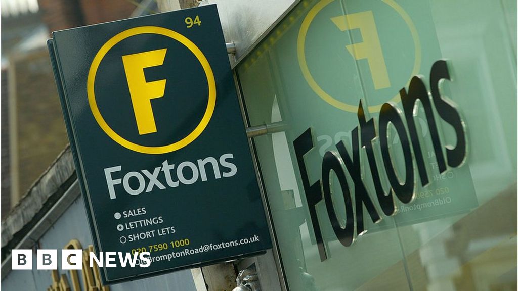 Foxtons to review boss's pay after shareholder revolt - BBC News